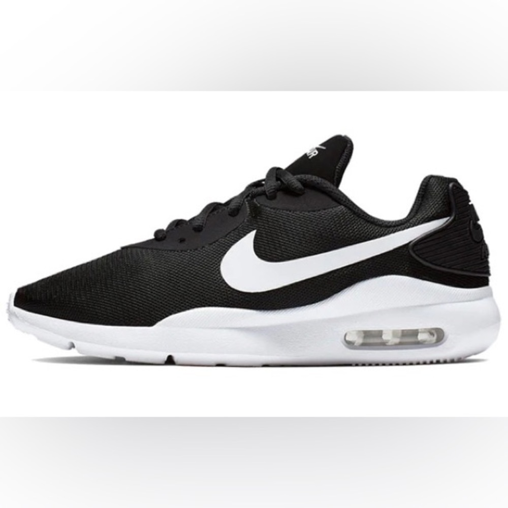 Nike Air Max Oketo Black Sneakers
